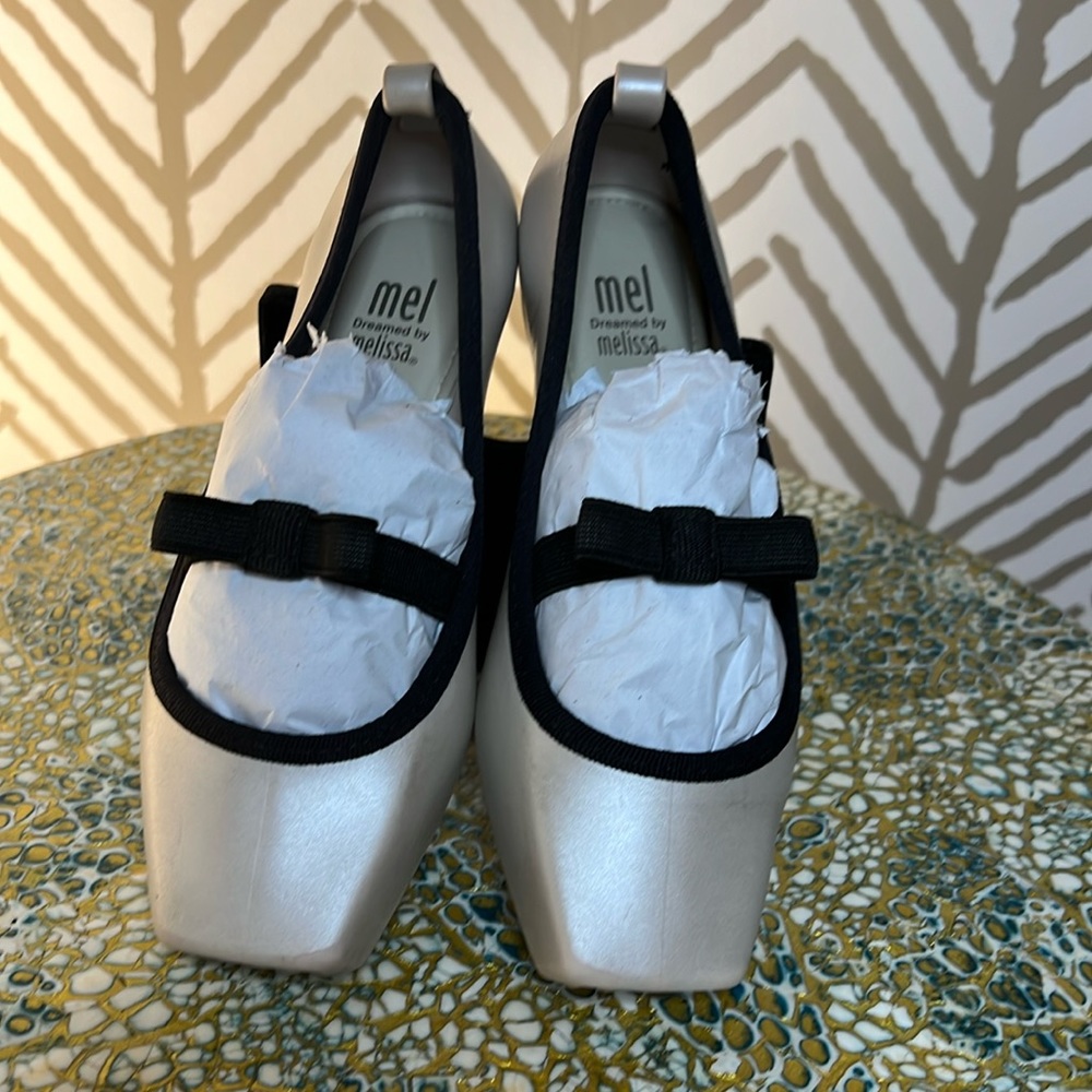 Mimi Mel (Melissa) Girls Soft Ballet Flat Shoe w/ Glitter Bow